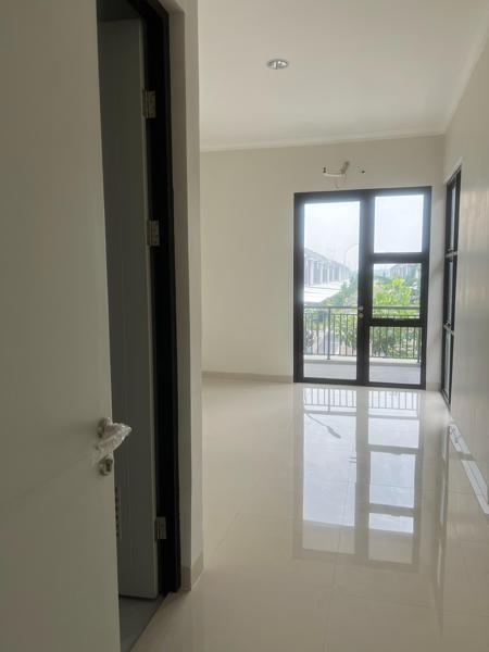 DiJual Rumah 2 Lantai Cluster Cherry Ville Grand Wisata